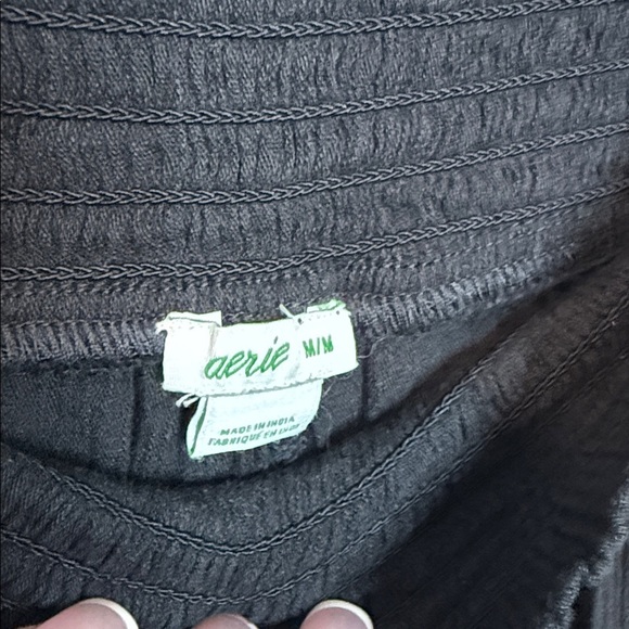 Aerie Black Smocked Waist Joggers - Medium - New with Tags - Picture 3 of 7